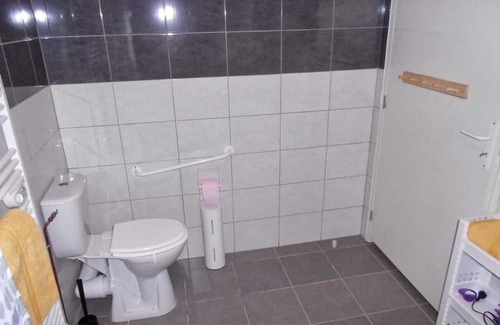 Neuvy-Saint-Sepulchre Bed & Breakfast | Guestroom Neuvy-Saint-Sépulchre, 3 bedrooms, 6 persons