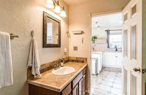 Kalispell Apartment | Beautiful studio apartment with full kitchen in heart of Kalispell