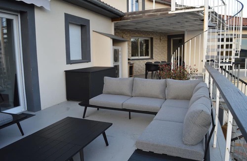 Cajarc Villa | La Tourelle du Lot, a modern luxury villa located in Cajarc near the Lot
