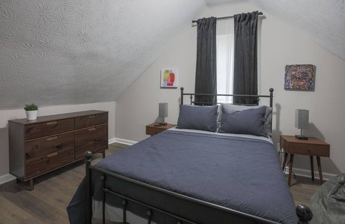 Noblesville House | Grant Street Getaway 3bed/2 bath
