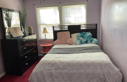 Lawrenceville House | The quiet family Christian home