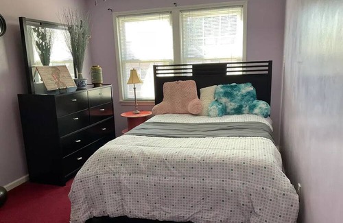 Lawrenceville House | The quiet family Christian home