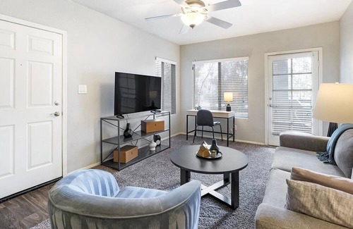 The Islands Apartment | Modern Apartment in Prime Location (ID1402X113)