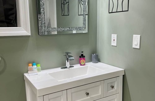 Senoia Apartment | Cozy studio guest suite just 5 minutes from the filming location of Walking Dead