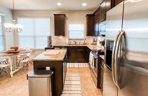 Dripping Springs House | 4Bed/3 Bath Family Friendly Home.