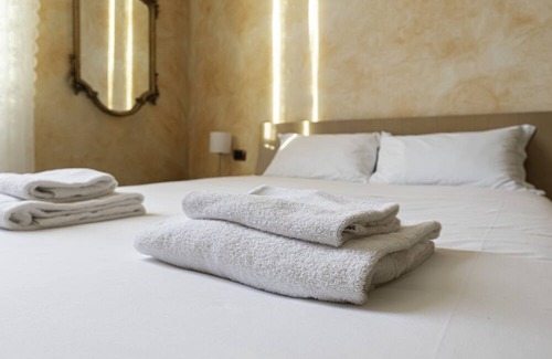 Monza Apartment | Tommaseo, 5A - One Bedroom Apartment, Sleeps 4