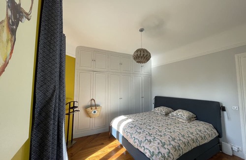 Saint-Cloud Villa | Villa Suzanne - Les Demoiselles à Versailles