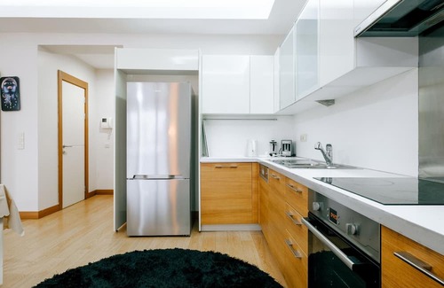 Atasehir Apartment | Sleek Residence with View 6 min to Brandium Mall