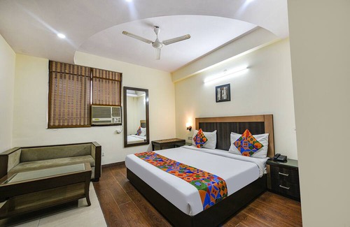 Patel Nagar Hotel | Fabhotel Swiss International