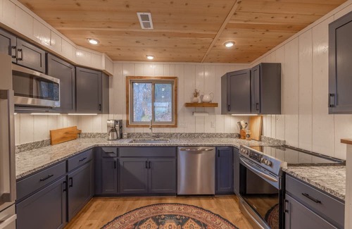 Wright City Ski Chalet | Frieden Overlook by Innsbrook Vacations!