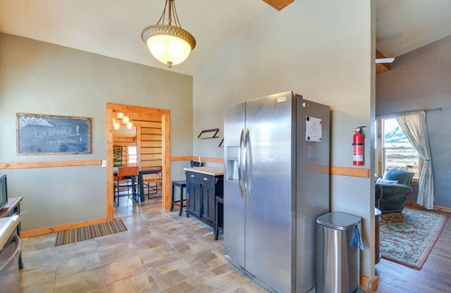 Twin Lakes House | Leadville Home w/360 Degree Views & River Access