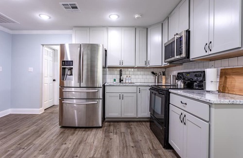 Waco House | Waco Rustic Retreat < 3mi to Magnolia/Baylor