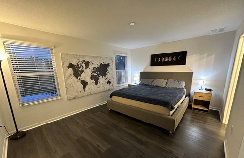 Riverview House | Cozy two bedroom townhouse near Tampa!