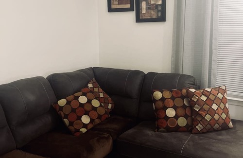 West Laurel House | Cozy home away from home.