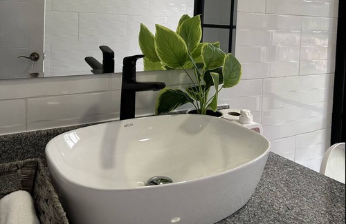 Alto Boquete Cabin | Cabaña Campestre única tiene su propio estilo y un ambiente romántico