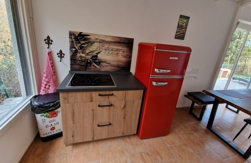 Aer House | Vacation Home "Casa Vista Monte Gardasee" with Mountain View, Shared Heated Pool & Wi-Fi