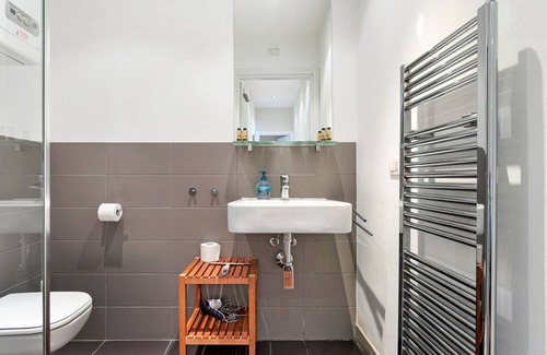 Griante House | Vacation Home in Griante with 2 bedrooms sleeps 4
