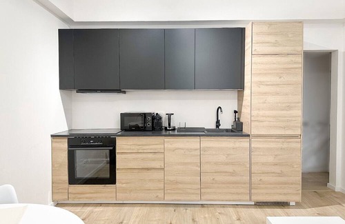 Prague 3 Apartment | Elegant 2kk Apartment on Biskupcova street, Prague 3
