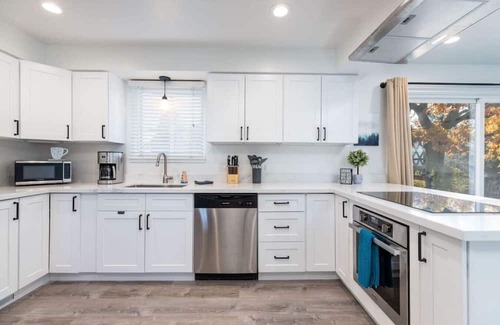 Cottonwood Heights House | Prvt Hot Tub, Close to Resorts!