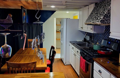 Cheltenham Apartment | Nice cozy apartment in Cheltenham