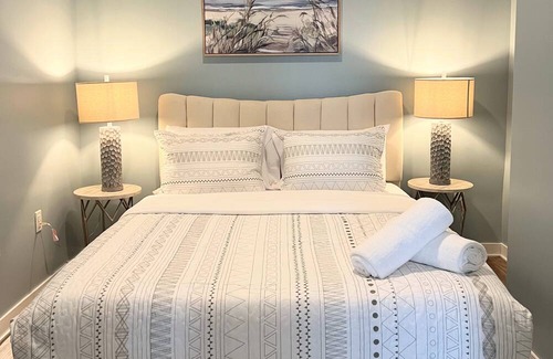 McLean Apartment | Premier Escape Tysons 4 Beds