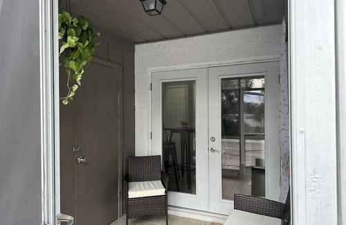 Winter Springs House | Gorgeous and Cozy Two Bedroom Townhome