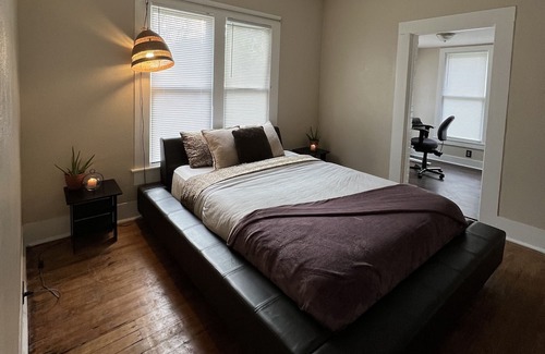 Heritage House | Cozy Spaceship Ranch House Meets Historical San Marcos