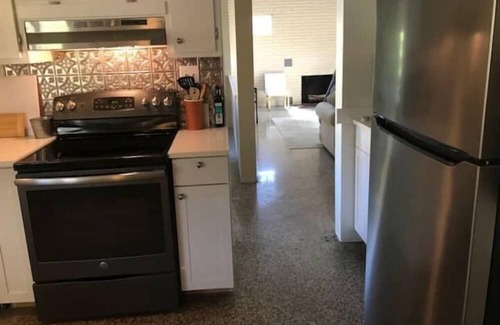 Sebastian Apartment | 3 Bedroom 756995 by Houzlet