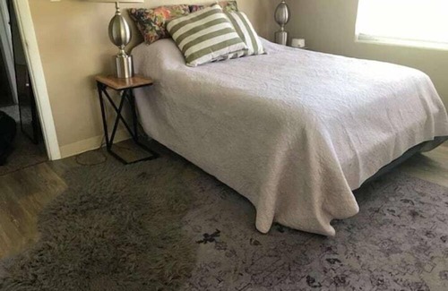 Sebastian Apartment | 3 Bedroom 756995 by Houzlet