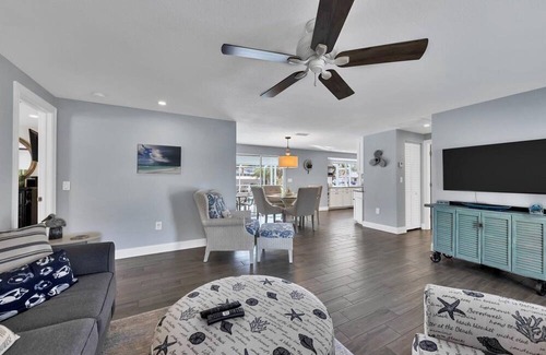 Grove City Apartment | 2 Bedroom House 728747 by Houzlet