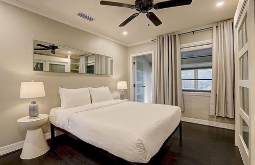 Osprey Village Apartment | 1 Bedroom 738411 by Houzlet