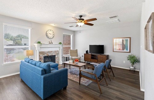 Lewisville House | Spacious 4BR Home - Oversized Pool & Game Room