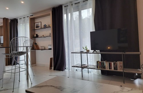 Vieille-Toulouse Apartment | No4, Très bel Appartement, Cuisine, Douche à L'italienne, Lumineux