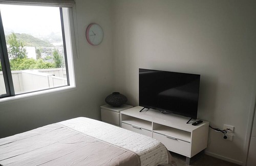 Greerton House | Cosy 2 bedroom retreat near the lakes