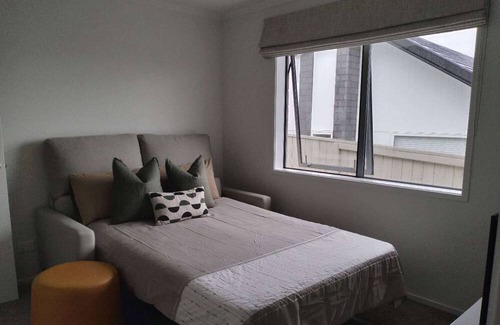 Greerton House | Cosy 2 bedroom retreat near the lakes