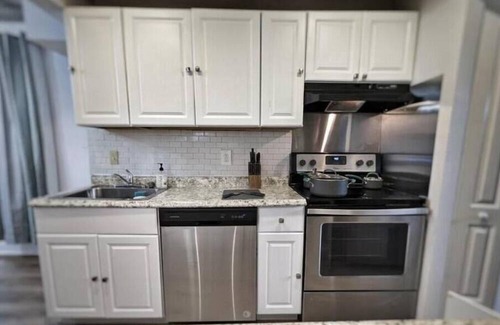 Greenbelt Condo | 15 mins to Washington DC King Bd Near Hospital