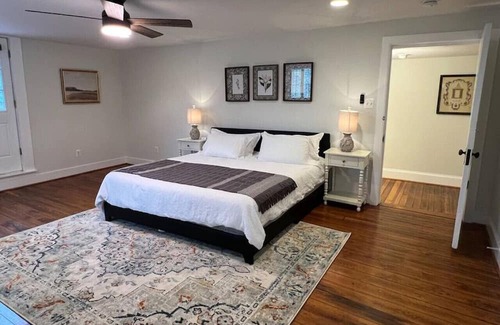 Culpeper House | Old Red in downtown Culpeper VA