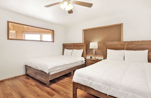 Whispering Forest Cabin | 2394-mt Verdi Mountain Manor 4 Bedroom Cabin by RedAwning