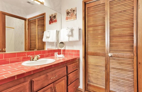 Whispering Forest Cabin | 2394-mt Verdi Mountain Manor 4 Bedroom Cabin by RedAwning