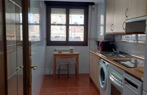 Molinos de Duero Apartment | Apartamento Turístico Los Robles en Molinos de Duero. 6 Personas