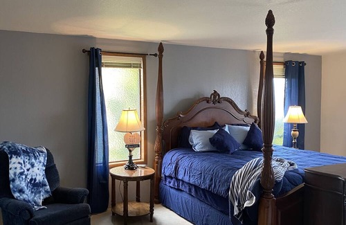 Oak Harbor House | Amazing views of Mt. Baker, harbor and city right in town!