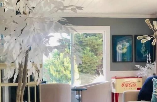 Port Hadlock House | Beautiful Oceanview Retreat 2 Bedroom Home