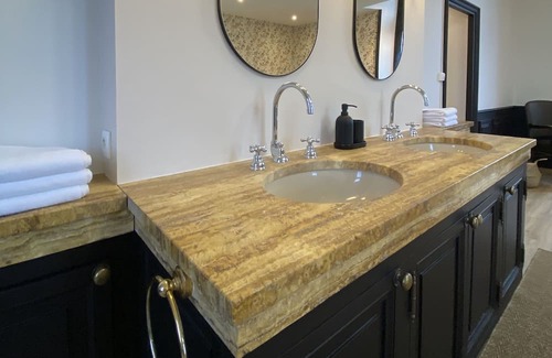 Haux Other | Château Haute-sage : Demeure Familiale D'exception Avec Piscine