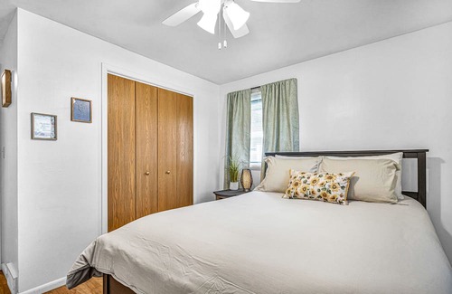 Sheboygan Apartment | Comfort Sanctuary: Monthly Stays Welcome!
