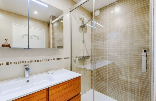 Quartier de Javel Apartment | Bright flat in the 15th arrondissement in Paris - Welkeys