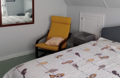Honesdale House | Grove Cottage, a Cozy Cape Cod, 3/4 mi to Honesdale. Cat-friendly. BBQ. Parking.