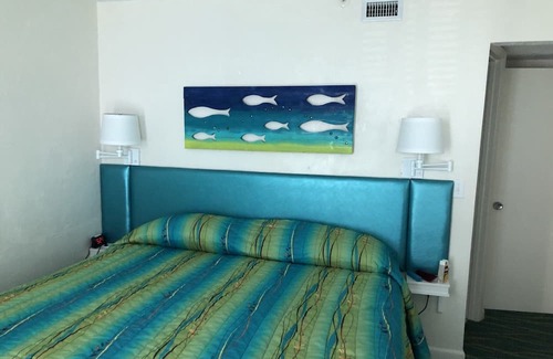 New Smyrna Beach Resort | 2 Bedroom Oceanview Suite overlooking the Atlantic ocean with white sandy beach