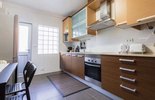 Vieira de Leiria Apartment | Sunshine Beach Apartment- Apartament Near the Beach