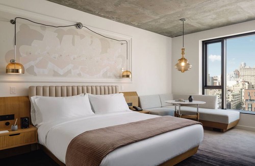 Tenderloin House | Explore The Best of San Francisco, Urban Haven Near Pier 39, Pets Are Allowed!