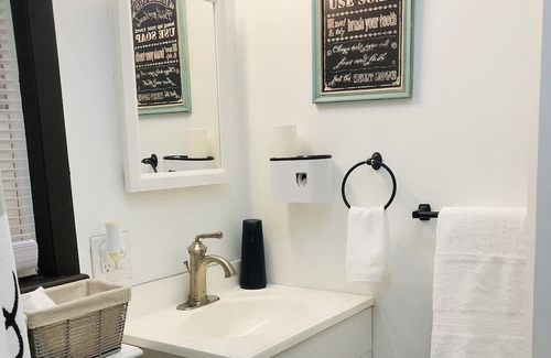 Findlay House | Perfect Getaway Downtown Findlay